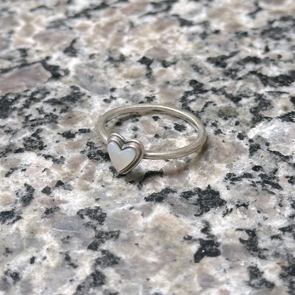 James Avery Sweetheart gemstone ring - Sterling and mother of pearl size 10